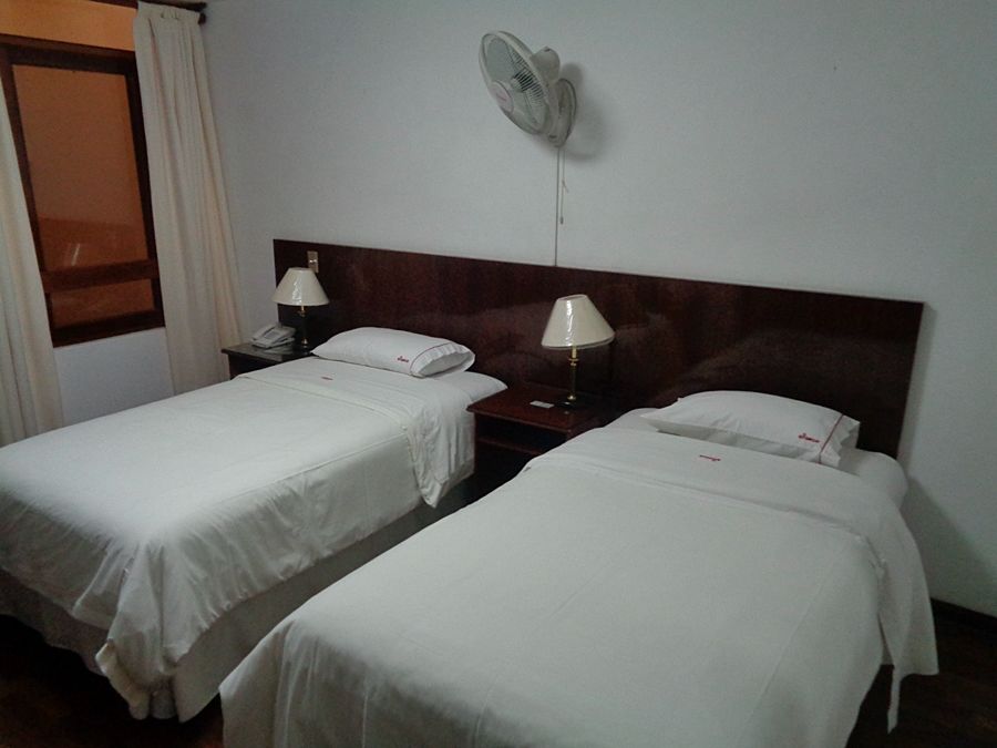 לימה Hotel El Carmelo Miraflores מראה חיצוני תמונה