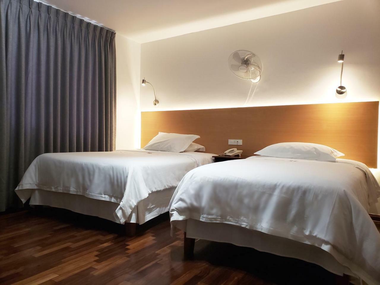 לימה Hotel El Carmelo Miraflores מראה חיצוני תמונה