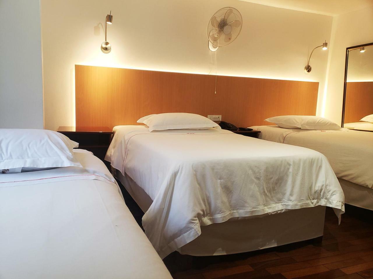 לימה Hotel El Carmelo Miraflores מראה חיצוני תמונה